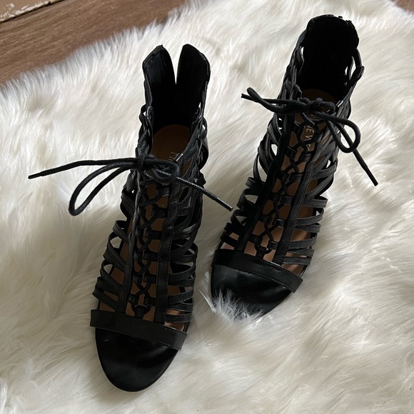 Nine West Heels - Picture 1 of 4